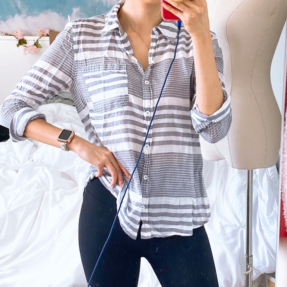 Light Grey Striped Blouse Shirt Thin Collared - Picture 4 of 10